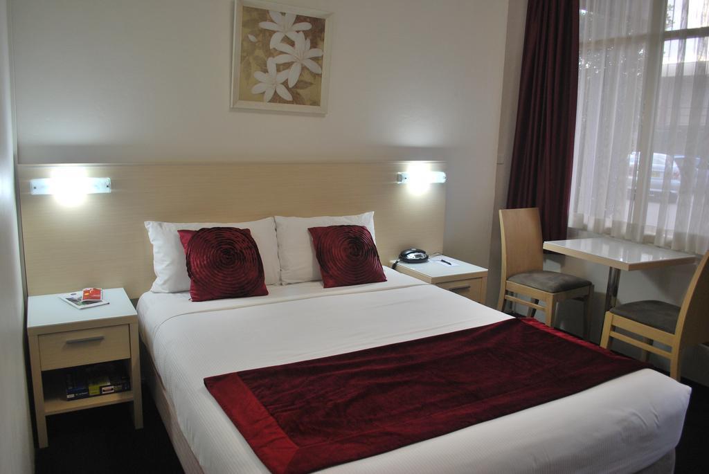 Ashfield Philip Lodge Motel Сидней Номер фото