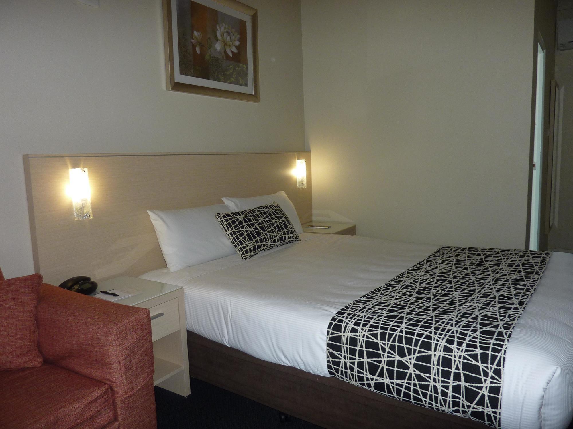 Ashfield Philip Lodge Motel Сидней Экстерьер фото